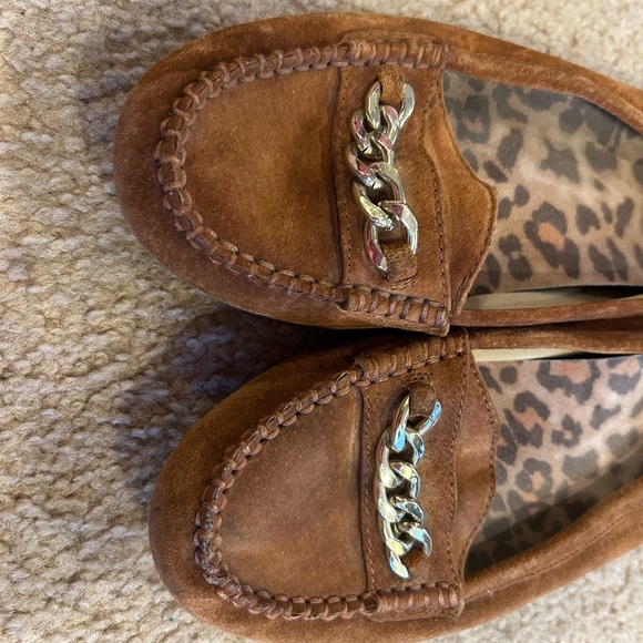 Vionic - Picture 4 of 6